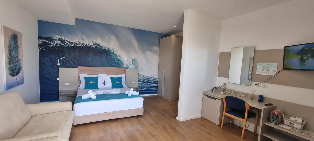 Suncoast Rooms Port Side Sarande Exterior photo