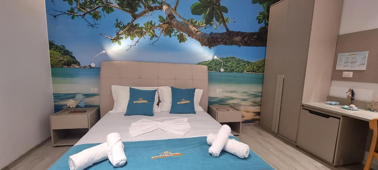 Suncoast Rooms Port Side Sarande Exterior photo
